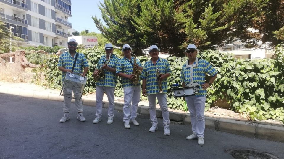 İzmir Bando Kiralama, Bando Kiralama İzmir, İzmir Düğün Bando Kiralama, İzmir Gelin Alma Bando Kiralama, İzmir Bando Ekibi Kiralama