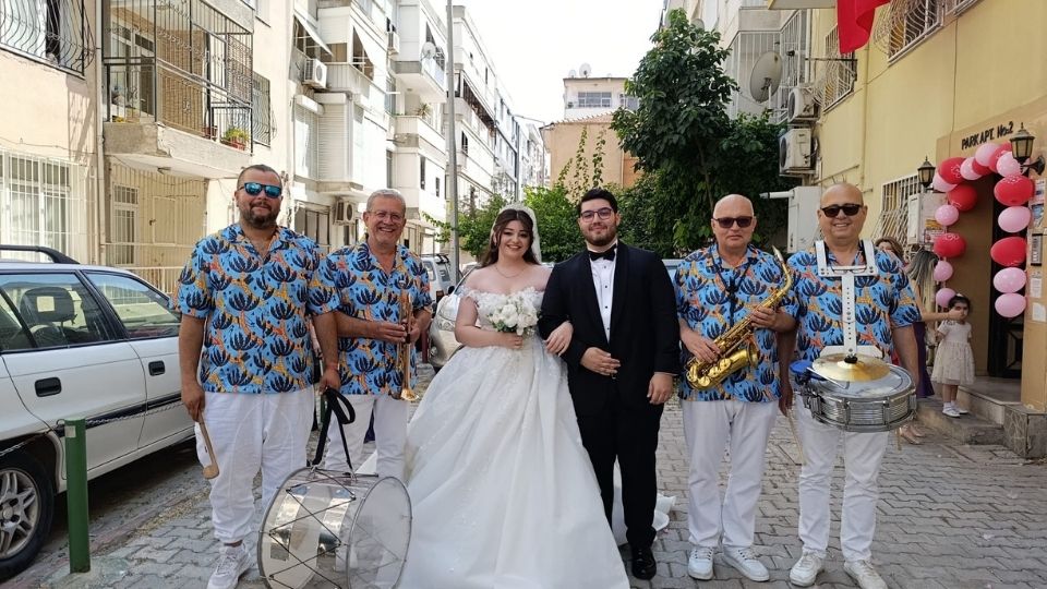 İzmir Bando Takımı Gelin Alma, Bando Takımı Gelin Alma İzmir, İzmir Gelin Alma İçin Bando Takımı Kiralama, İzmir Gelin Alma Bandosu