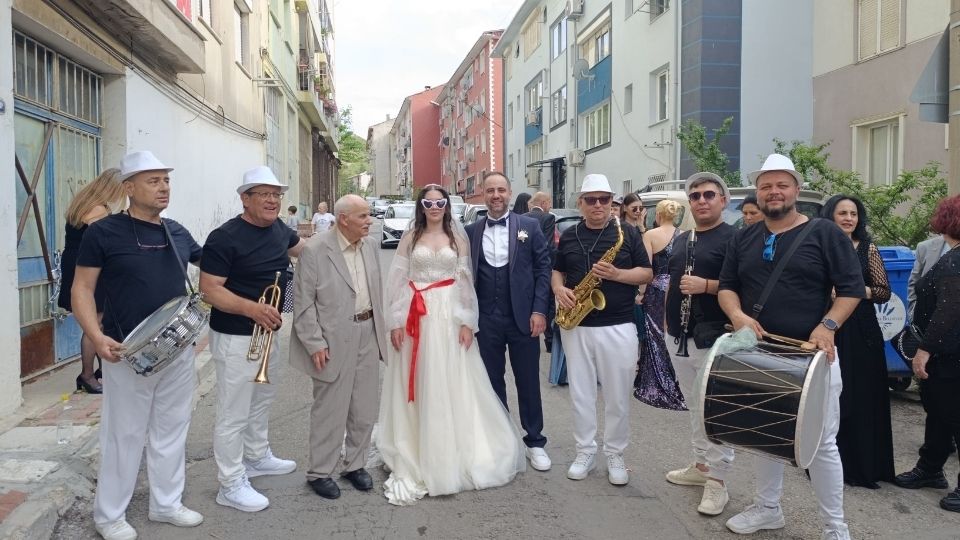 İzmir Düğün Bando Takımı, Düğün Bando Takımı İzmir, İzmir Düğün Bando Takımı Kiralama, Düğün Bando Takımı Kiralama İzmir, İzmir Düğün Bando Takımı Kiralama Fiyatları