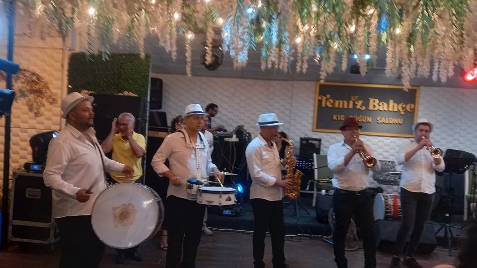 Karşıyaka Bando Takımı, Bando Takımı Karşıyaka, Karşıyaka Bando Takımı Kiralama, Karşıyaka Gelin Alma Bandosu, Karşıyaka Bando Ekibi, Karşıyaka Bando Kiralama