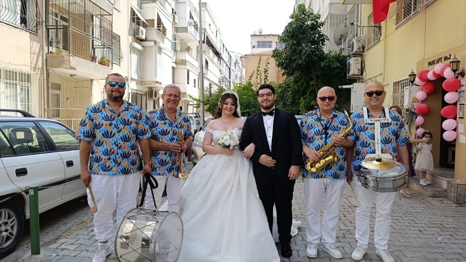 İzmir Bando Takımı Gelin Alma, Bando Takımı Gelin Alma Firmaları İzmir, İzimr Bando Takımı Gelin Alma Fiyatları, İzmir Kiralık Bando Takımı Gelin Alma