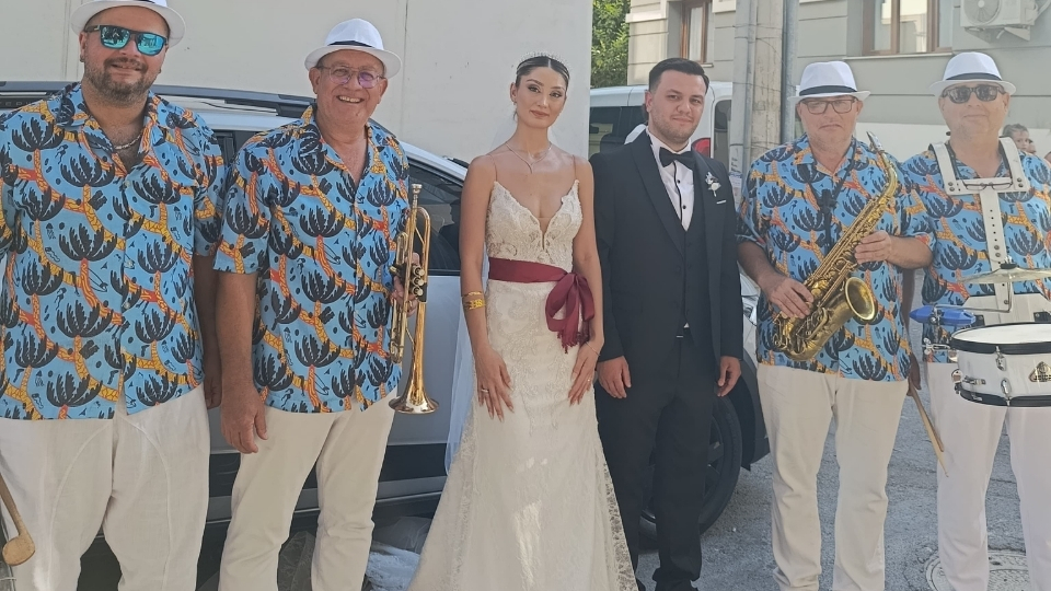 Menderes Bando Takımı, Menderes Bando Takımı Firmaları, Menderes Bando Takımı Fiyatları, Bando Takımı Menderes , Menderes Bando Ekibi, Menderes Bando Takımı Kiralama